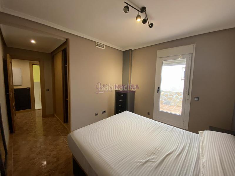 Foto 615effc0-4098-4f31-94da-31c2a0100c38. Piso  en Camarena