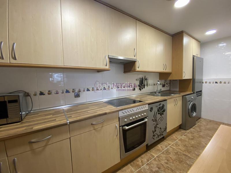 Foto 7f22263f-b2b0-4a00-971f-e880a7d69087. Piso  en Camarena