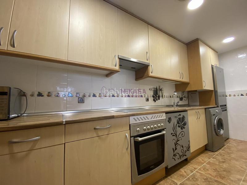 Foto a334a9d8-0a02-4482-9dbd-a605b8e2dff2. Piso  en Camarena