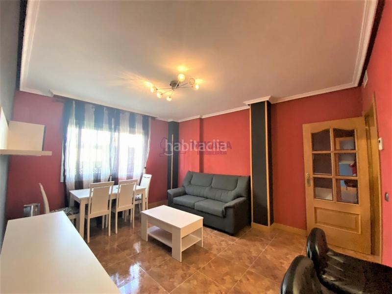 Foto e74f7c3f-065d-4cf8-9470-017736256d68. Piso  en Camarena