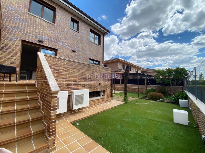 Foto 15f9edc8-bde1-41de-81d9-4d0a24c3a661. Xalet amb calefacció aparcament a Centro Villaviciosa de Odón