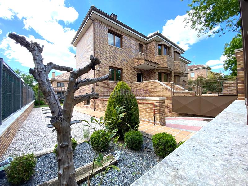 Foto 24f2e5ea-d145-4c57-aa71-9a6c4e273296. Xalet amb calefacció aparcament a Centro Villaviciosa de Odón