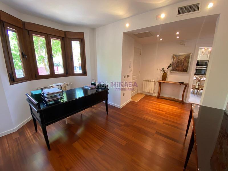 Foto 4d40f63a-a278-4f6f-b4bf-ff2ab71689e5. Xalet amb calefacció aparcament a Centro Villaviciosa de Odón