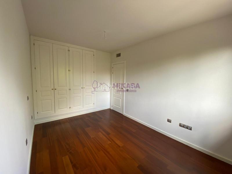 Foto 731aad76-2779-42af-8f73-5c822b1fa0d5. Xalet amb calefacció aparcament a Centro Villaviciosa de Odón