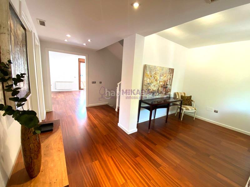 Foto 9ab02990-e8bd-430c-8d58-4c1195745bfb. Xalet amb calefacció aparcament a Centro Villaviciosa de Odón