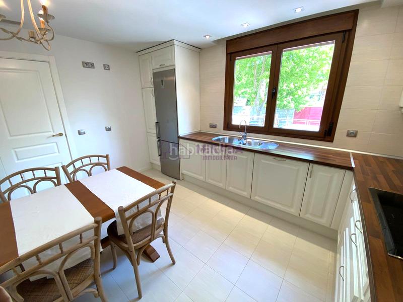 Foto f6f5a652-a249-43fd-9982-48280d5abe4c. Xalet amb calefacció aparcament a Centro Villaviciosa de Odón