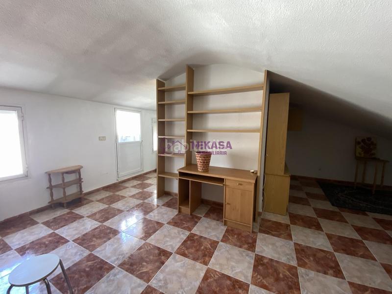 Foto 5bf1d841-5aac-412f-bfe9-64870659e6ac. Rent chalet with heating parking in El Soto Móstoles