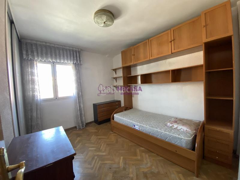 Foto 970a1fac-c3cc-4b76-a85f-131282d2edca. Rent chalet with heating parking in El Soto Móstoles