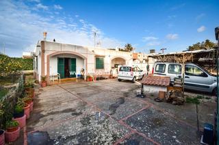 Haus in Cala en Blanes. Dos chalets con piscina