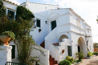 Country house in Cala Blanca. Predio en ciutadella