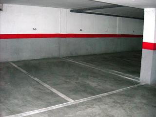 Posto auto in Ciutadella. Plaza de parking
