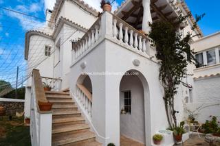 Chalet en Ciutadella. Chalet en sa farola