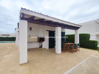 Chalet in Cala d´En Bosch-Serpentona. Chalet con licencia turística
