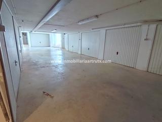 Autoparkplatz in Ciutadella. Garaje cerrado en sótano