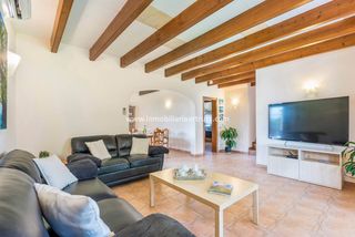 Xalet a Cala Blanca. Chalet con licencia turística