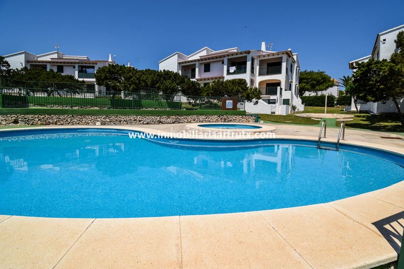 Foto b6012902-b293-4d4b-8634-ac6a475ea96a. Apartament amb piscina a Cala en Blanes Ciutadella de Menorca