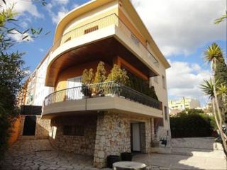 Casa a Ronda barcelona 36. Casa en figueres