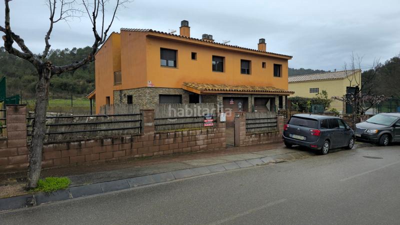 Foto 04ffd4f2-9ac4-4390-a573-ecefb444961a. Casa pareada en carrer tramuntana 5 venta de casa en Terrades