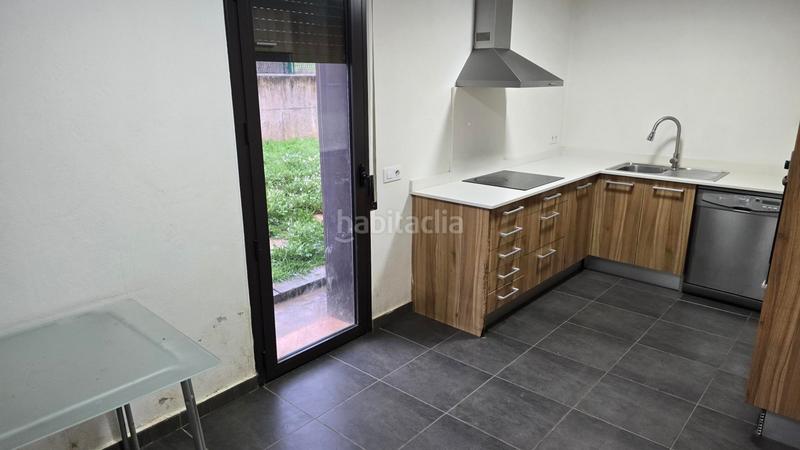 Foto 7bf28fd9-79ee-4c48-992a-747e4613f3d2. Casa pareada en carrer tramuntana 5 venta de casa en Terrades