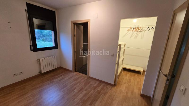 Foto 9df45d8d-129f-4f62-bfba-d0495f635660. Casa pareada en carrer tramuntana 5 venta de casa en Terrades