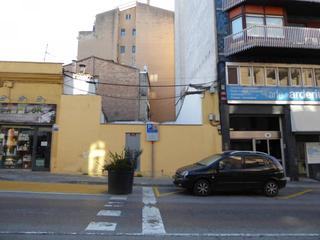 Terreny residencial a Congost-Santa Caterina. Solar en venta en ctra. de vicremei