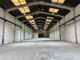 Rent Industrial building in Enclusa 5. Alquiler de nave industrial en esparreguera de 1.350 m2 por 5.40
