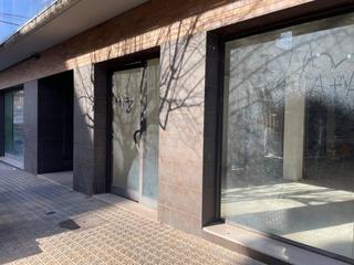Local Comercial a Diagonal 12. Oportunidad única en el centro de artes! local comercial en vent