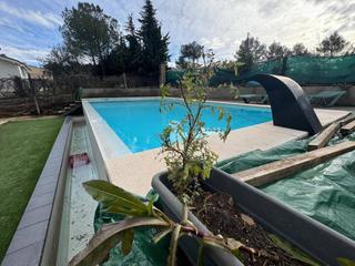 Maison à Del mig 450. Casa en venta en castellnou de bages08251