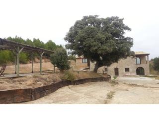 Country house in Cal frança s/n. Masia rústica en casserres en venta para inversores con inquilin