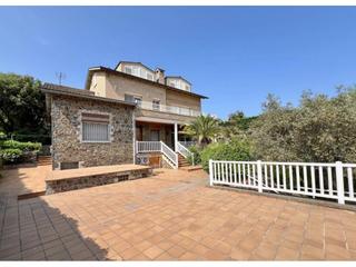 Casa  Del mercat. Casa en venta en castellnou de bages08251