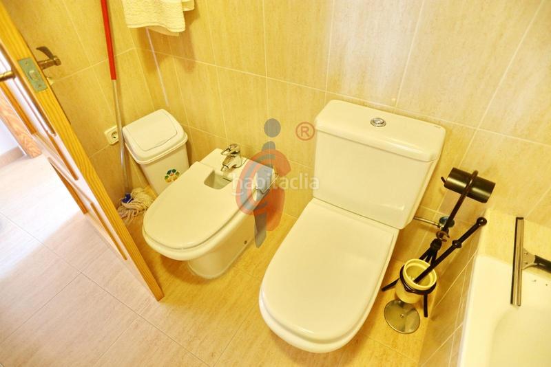 Foto 07ed4f10-fa9c-427a-a9bb-916ebeb6a1b4. Xalet a avenida salinas 5 a La Marina Elche / Elx