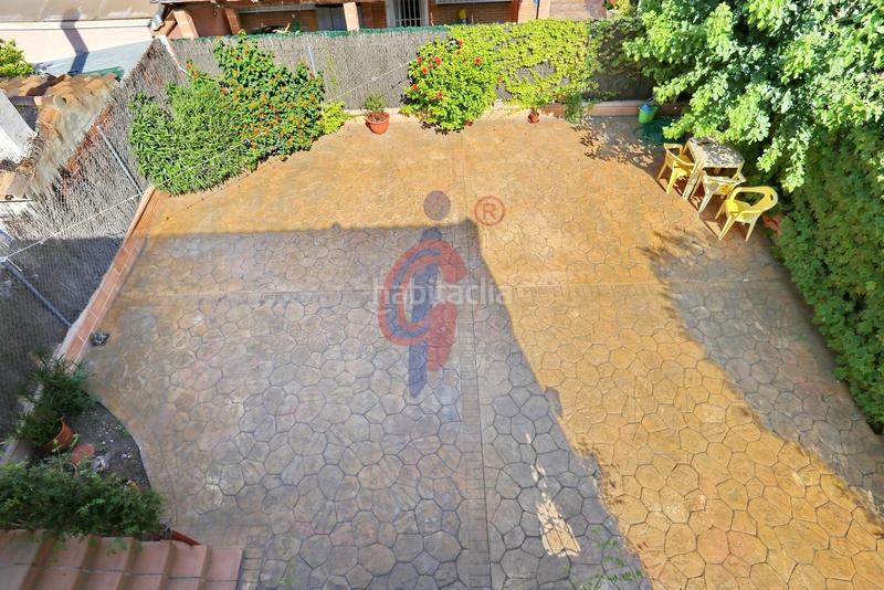 Foto 0c50e368-bd34-485d-bbf1-4e04f29ea732. Xalet a avenida salinas 5 a La Marina Elche / Elx