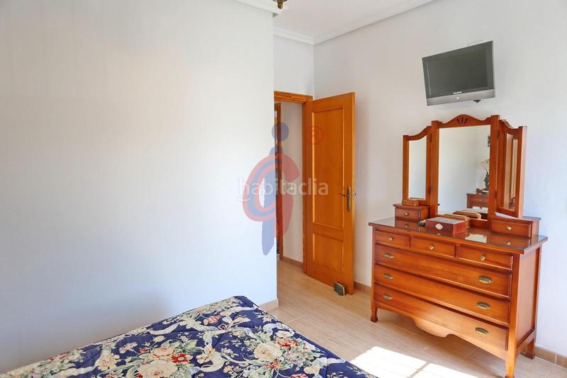 Foto cbebc8a4-4dcb-46c8-b190-63ce47441252. Xalet a avenida salinas 5 a La Marina Elche / Elx