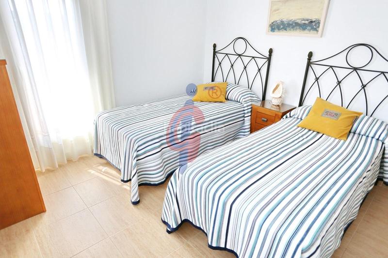 Foto da143d82-ae5e-4eb0-bbe7-685d07bc0864. Xalet a avenida salinas 5 a La Marina Elche / Elx