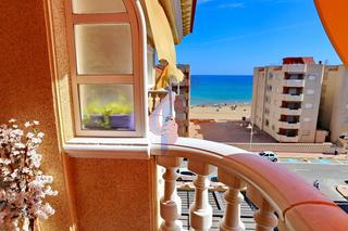 Apartament a Avenida libertad 68. Apartamento dúplex de 4 dormitorios con vistas al mar y a tan so