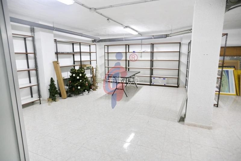 Foto 1b043990-d906-4a0a-ad2c-40e52d461609. Geschäftsraum in calle plaza porticada in Pueblo Guardamar del Segura