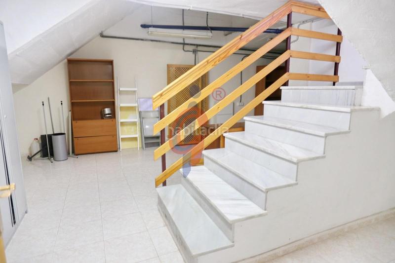 Foto 65a3fc67-f8ff-4e75-b794-f513a0989d50. Geschäftsraum in calle plaza porticada in Pueblo Guardamar del Segura