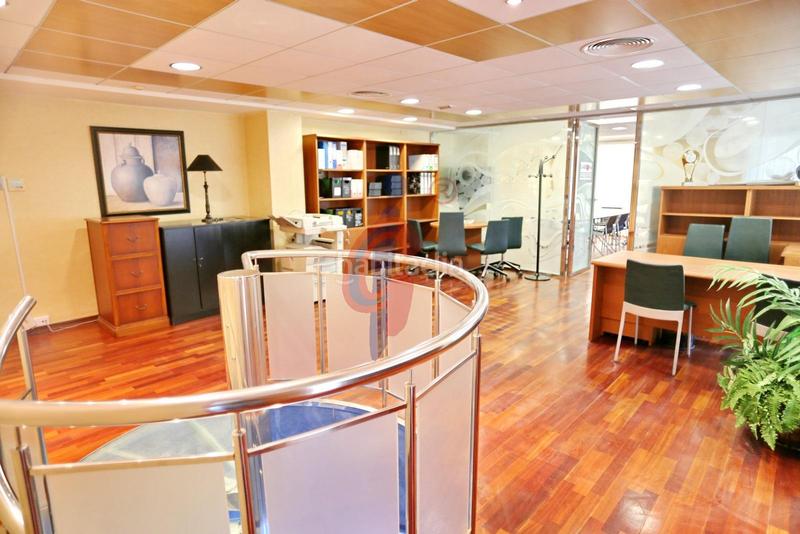 Foto 78e672a6-6578-4554-ad0b-c538e32650cc. Geschäftsraum in calle plaza porticada in Pueblo Guardamar del Segura