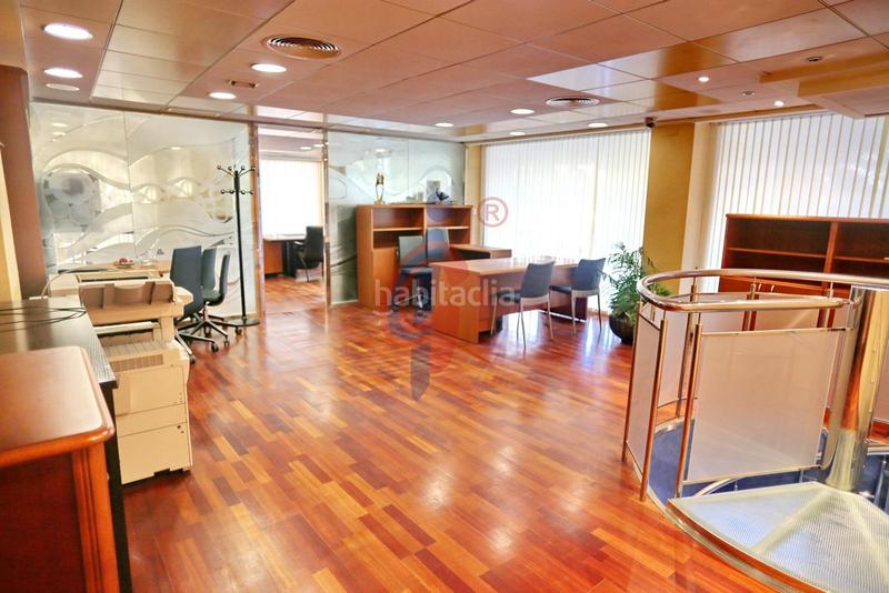 Foto 9144f95f-81d6-4038-93b9-4325c71e13de. Geschäftsraum in calle plaza porticada in Pueblo Guardamar del Segura