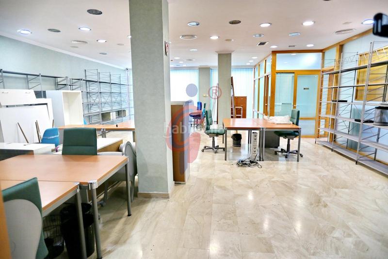 Foto 9276c25e-0615-4f78-8fb5-de2a4855bbf7. Geschäftsraum in calle plaza porticada in Pueblo Guardamar del Segura