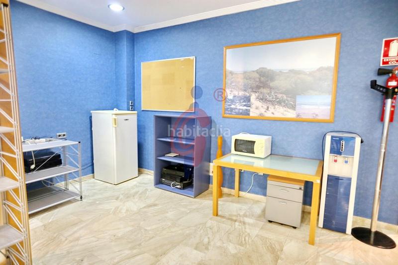 Foto a6b63371-3217-43b2-a7a8-fcc0266ffc60. Geschäftsraum in calle plaza porticada in Pueblo Guardamar del Segura