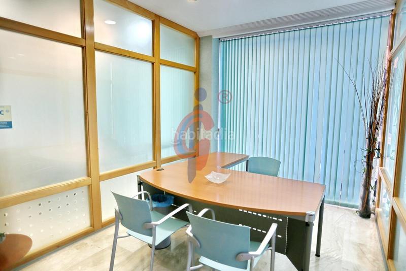 Foto d6895c21-f723-4400-b2ac-5c4de2c86103. Geschäftsraum in calle plaza porticada in Pueblo Guardamar del Segura