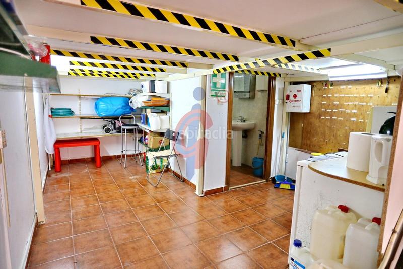 Foto 17707124-d6d6-4256-86ce-278cf5b0b0f8. Geschäftsraum in calle dolores viudes blasco 13 in Guardamar del Segura