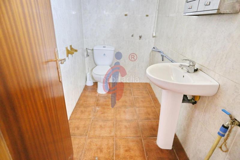 Foto 1f1d99d5-c746-43a2-a8c7-a6e82bf4bfd0. Geschäftsraum in calle dolores viudes blasco 13 in Guardamar del Segura