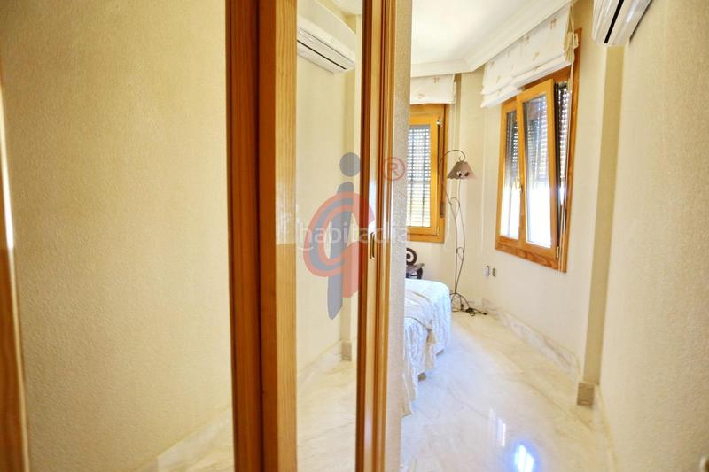 Foto 1960b2cd-c49c-4bcb-ba9f-f5af00c9c21e. Chalet en calle italia 11 increíble chalet a 150m de la playa moncayo con 5 dormitorios y vistas panorámicas! en Guardamar del Segura