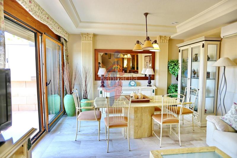 Foto e125e438-7289-470f-887c-a2dddab81d3e. Chalet en calle italia 11 increíble chalet a 150m de la playa moncayo con 5 dormitorios y vistas panorámicas! en Guardamar del Segura