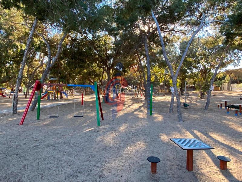Foto fe748b20-b98a-4d65-b656-ed18b68791af. Chalet en calle italia 11 increíble chalet a 150m de la playa moncayo con 5 dormitorios y vistas panorámicas! en Guardamar del Segura