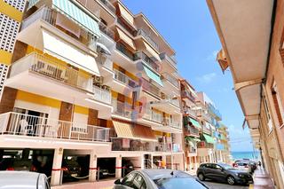 Apartament a Calle general prim 10. Se vende apartamento con 3 dormitorios  2 baños a 30m. de la pla