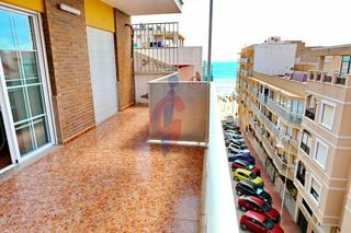 Appartement à Calle general prim 10. Se vende apartamento con 3 dormitorios  2 baños a 30m. de la pla