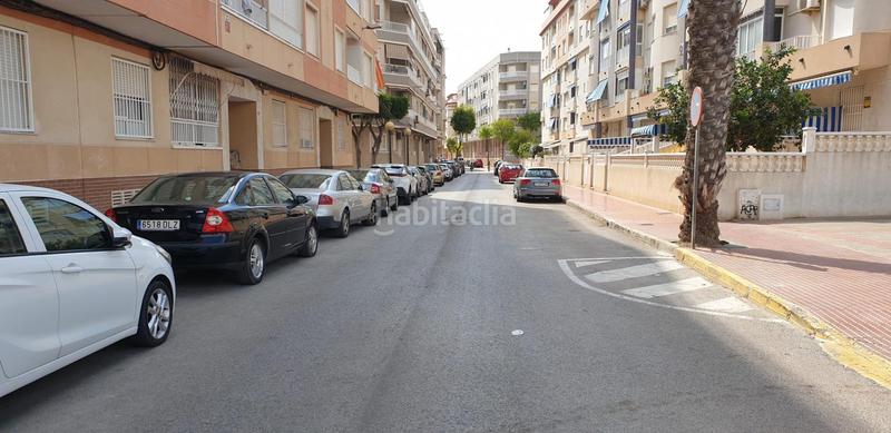 Foto e27a0189-3fc9-412b-8592-f36675c68fe8. Aparcament cotxe a calle giner de los rios 9 a Las Viñas Guardamar del Segura